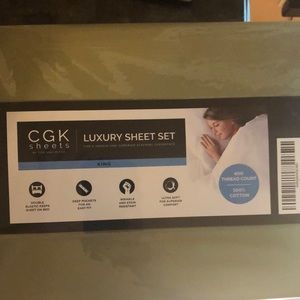 Brand new king size sheets